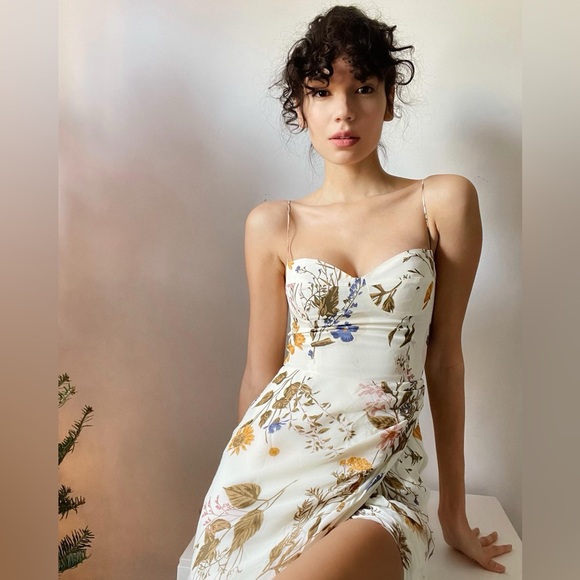 Reformation Petite Kourtney Dress in Frolic, size 6P, brand new, never worn. - Picture 7 of 13